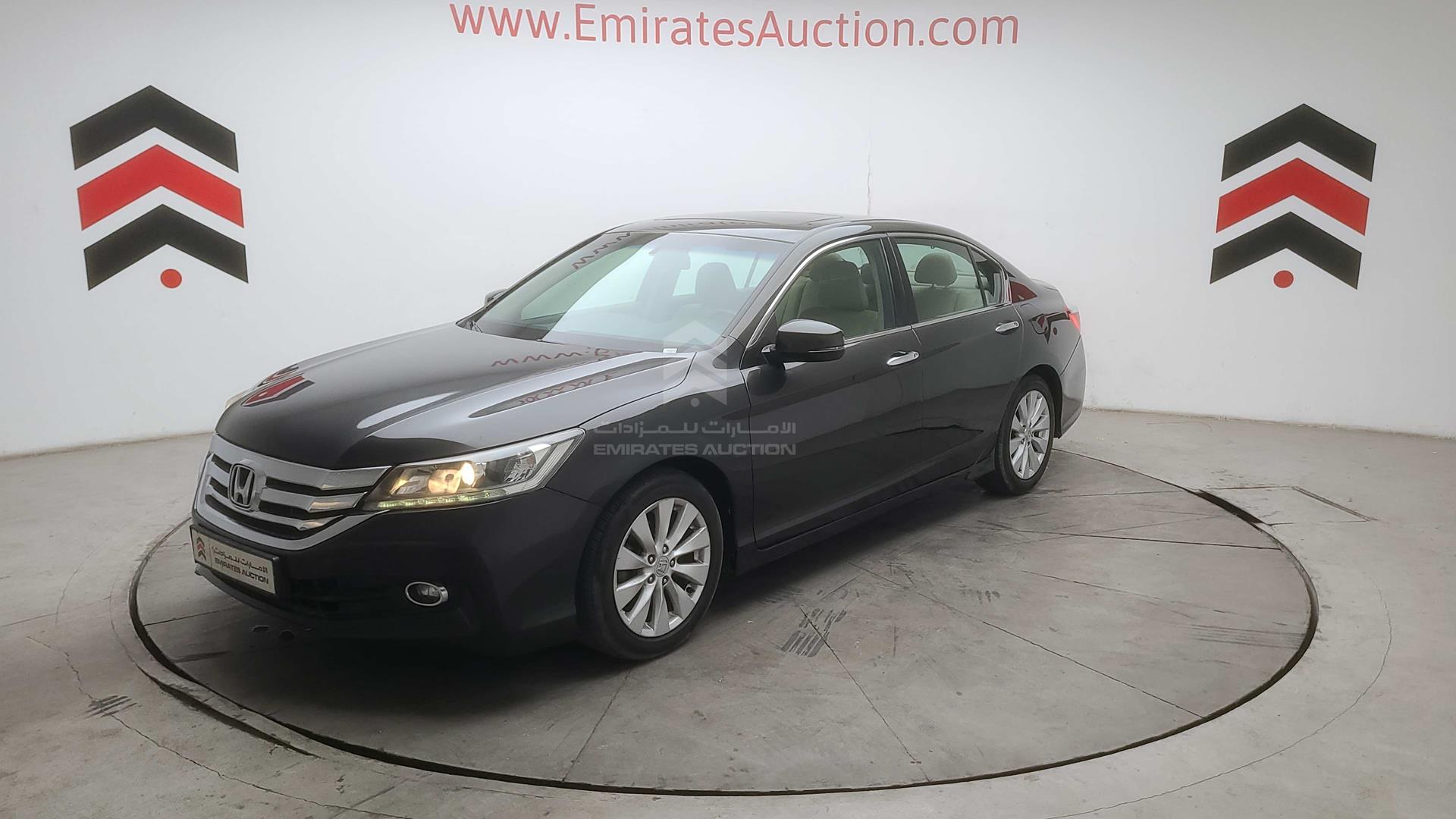 2016 HONDA ACCORD VIN: LUCCR2668G3407434