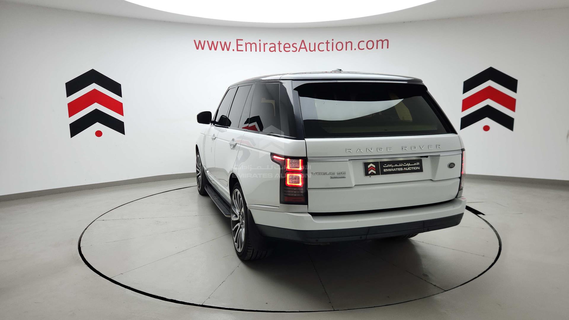 2016 RANGE ROVER VOGUE VIN: SALGA2DF3GA298871