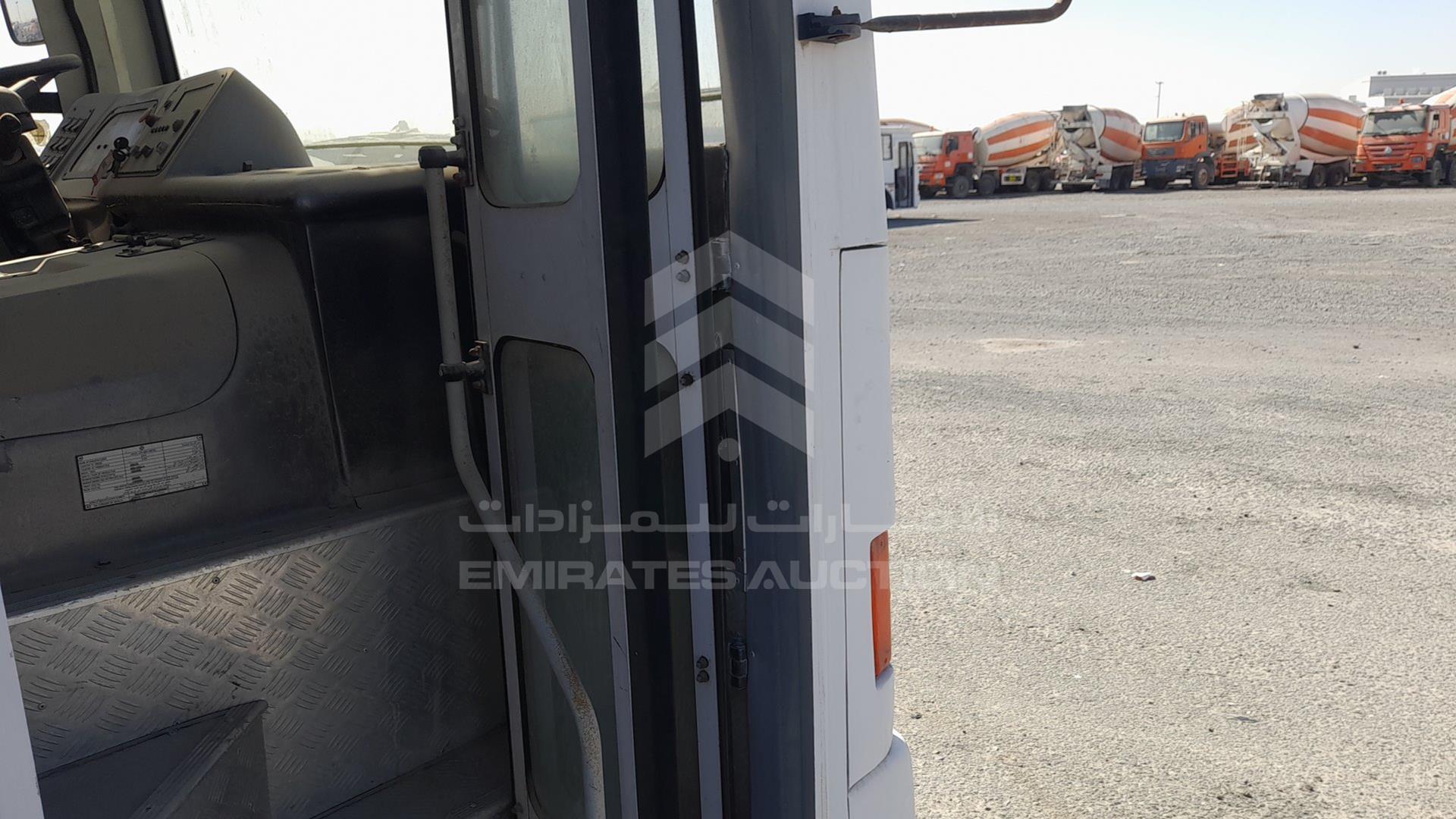 2015 ASHOK LEYLAND FALCON VIN: MB1PBEFA7FE1N9687