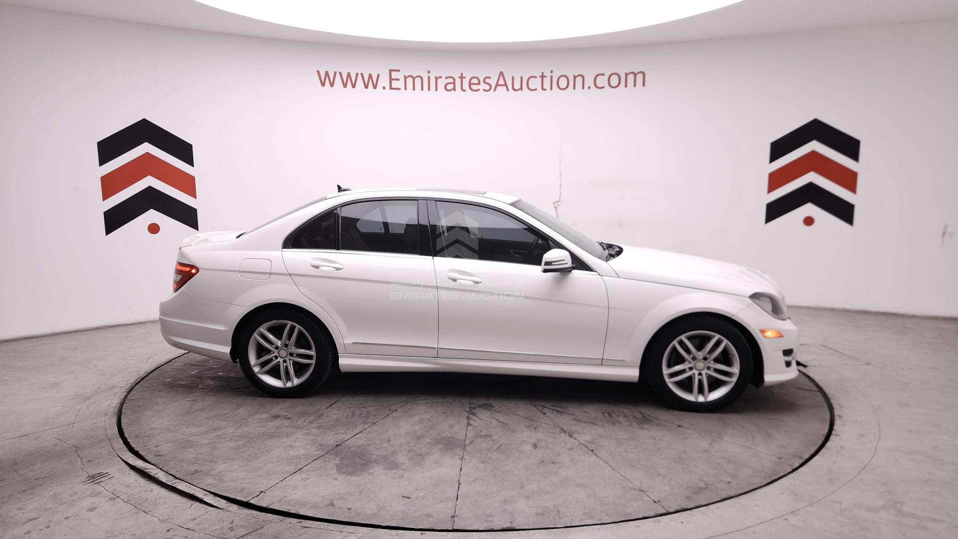 2014 MERCEDES C 300 VIN: WDDGF8AB3EG196967