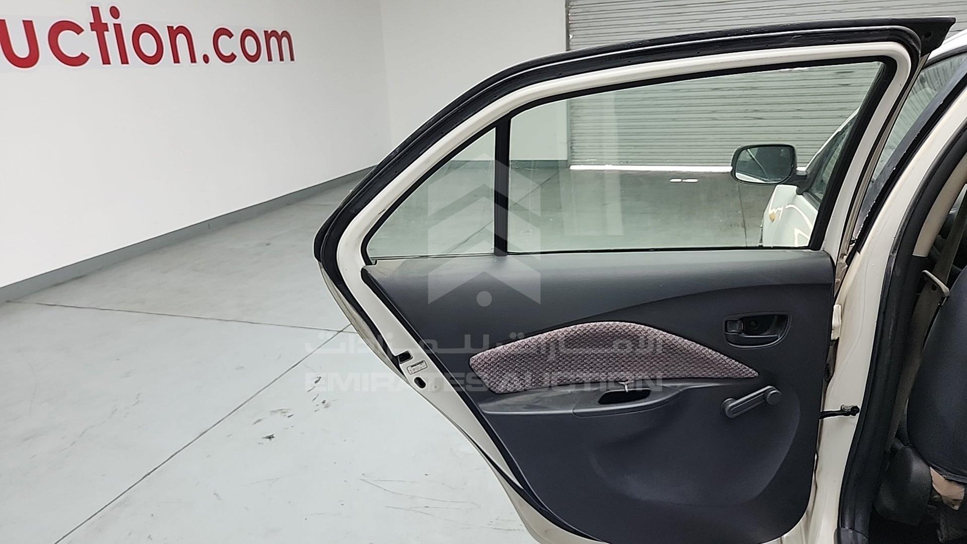 2008 TOYOTA YARIS VIN: JTDBW923181102755