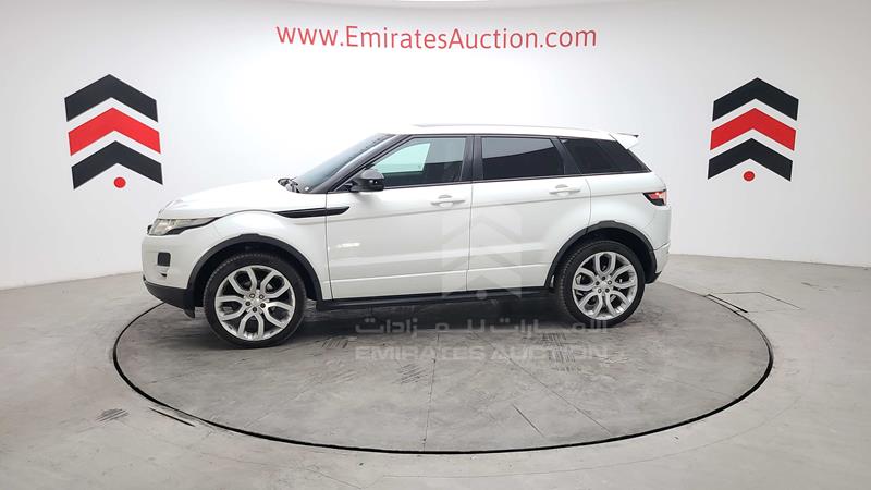 SALVA2BG0EH935397 Auction: EmiratesAuction Lot: 416781 SALVA2BG0EH935397 Range Rover Evoque 2014 WHITE Photo 45