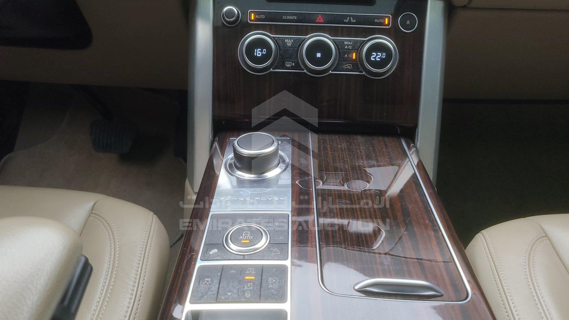 SALGA2DF6FA224083 - 2015 Range Rover Vogue - #392874