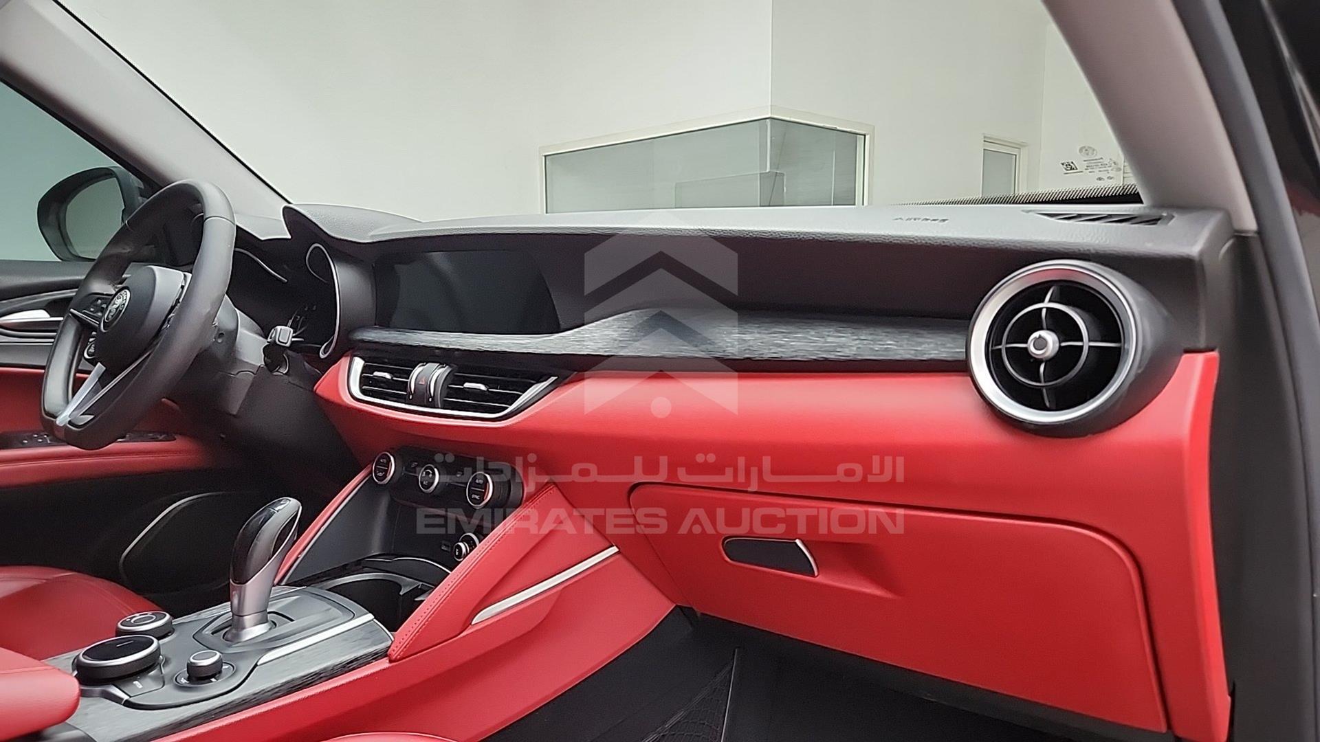 2019 ALFA ROMEO STELVIO VIN: ZASPAHBN4K7C52693