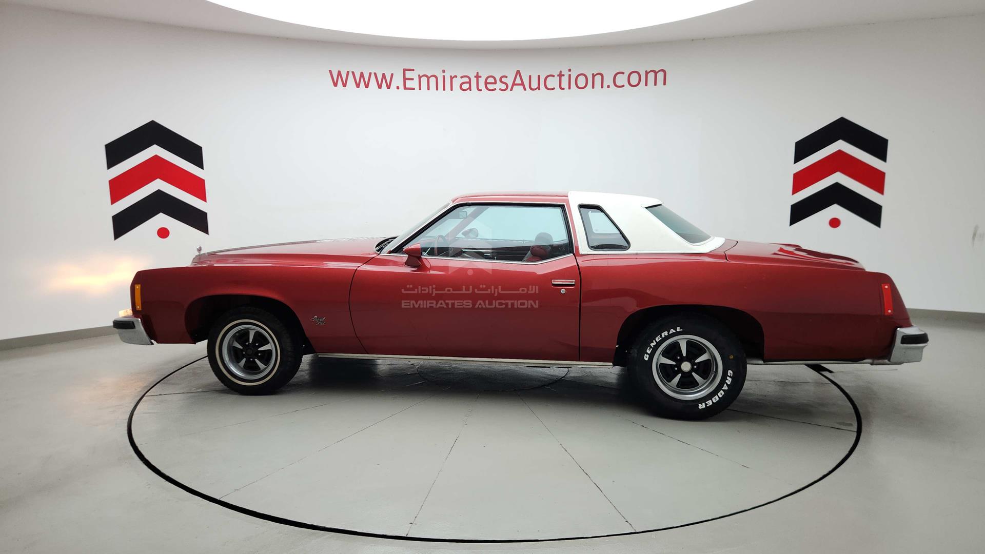 1977 PONTIAC GRAND PRIX VIN: 2J57Y7A197595