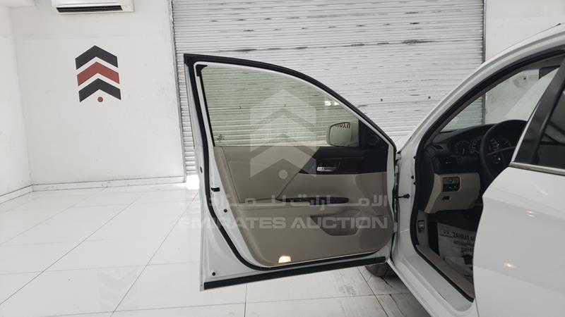1HGCR2676EA608644 Auction: EmiratesAuction Lot: 405934 1HGCR2676EA608644 Honda Accord 2014 WHITE Photo 10
