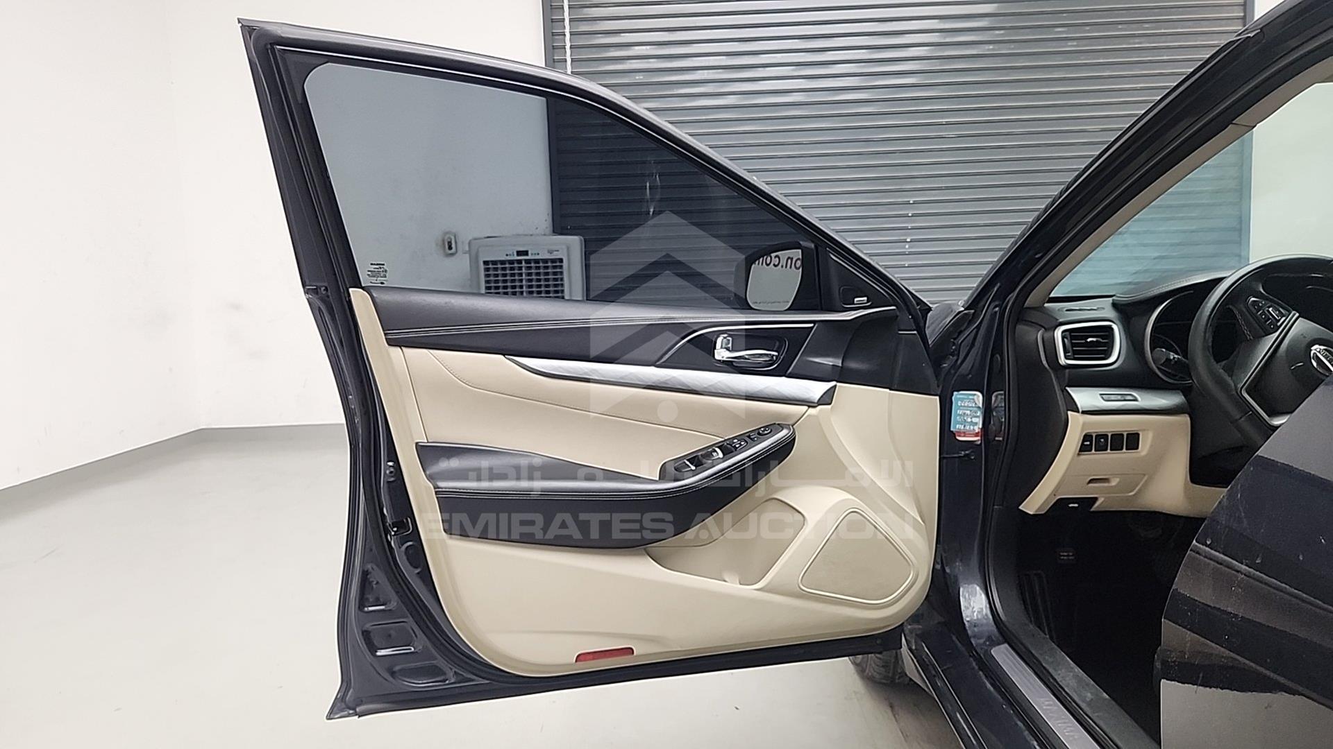 2018 NISSAN MAXIMA VIN: 1N4AA6AP2JC381064