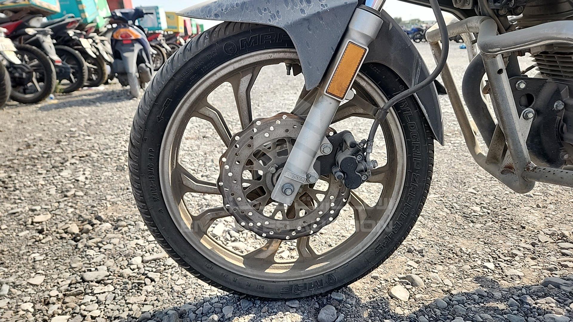 0 SANYA UF VIN: LK1PCKL93M1000147