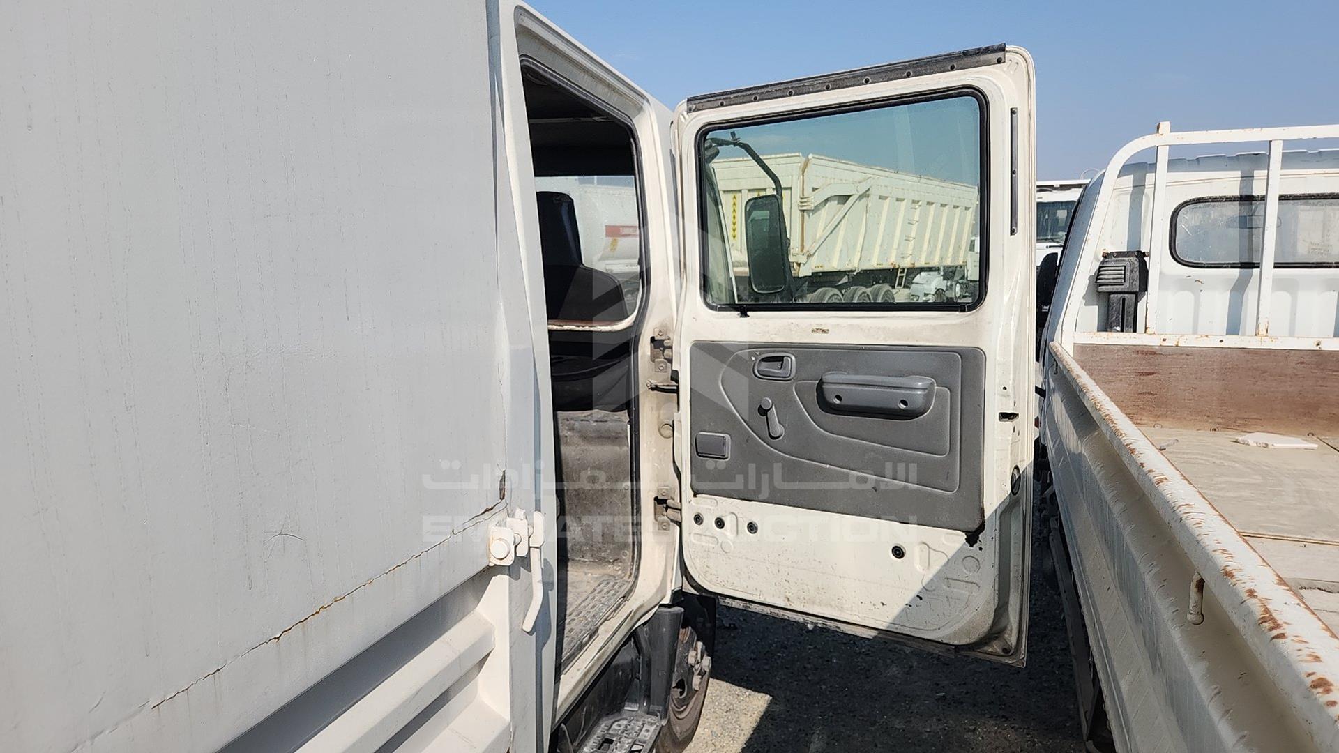 2014 HINO 300 VIN: JHHMCK3H3EK008186