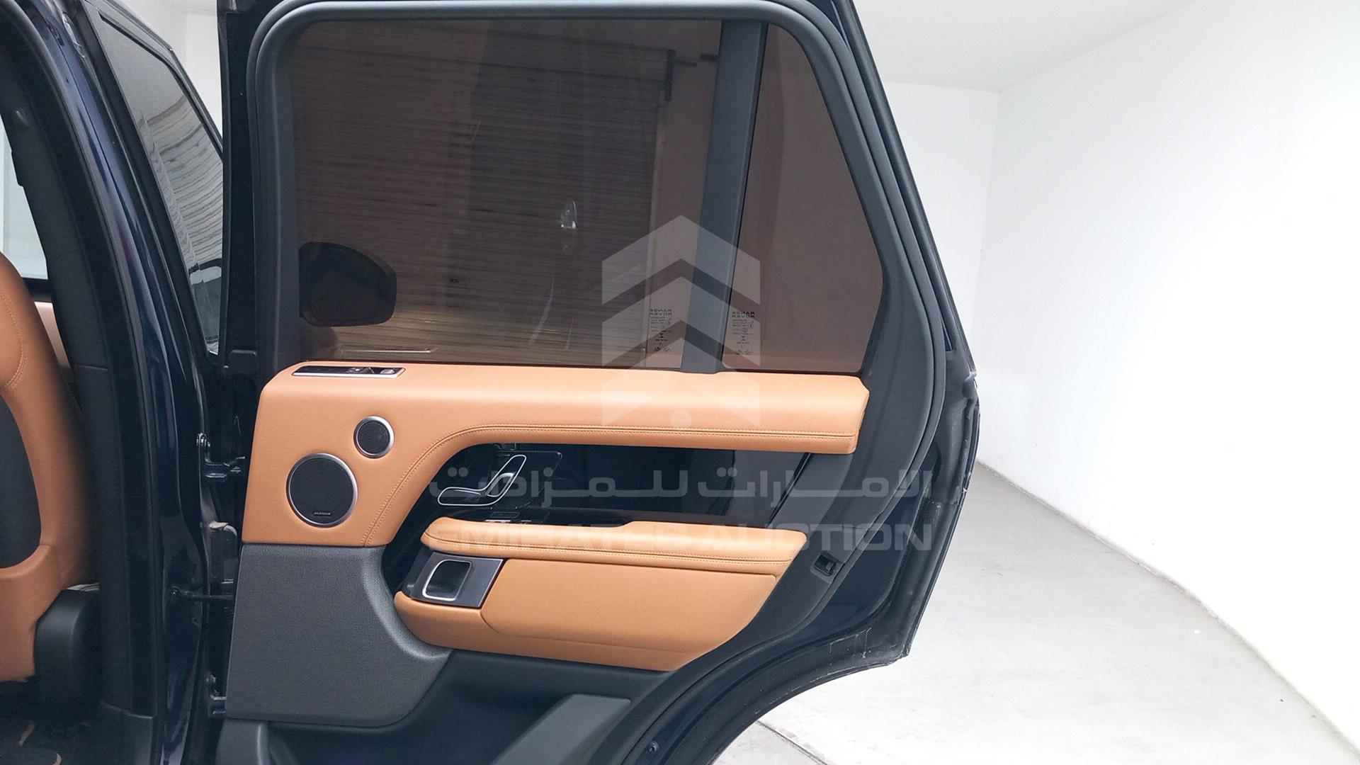 2020 RANGE ROVER VOGUE VIN: SALGA2BU4LA407639