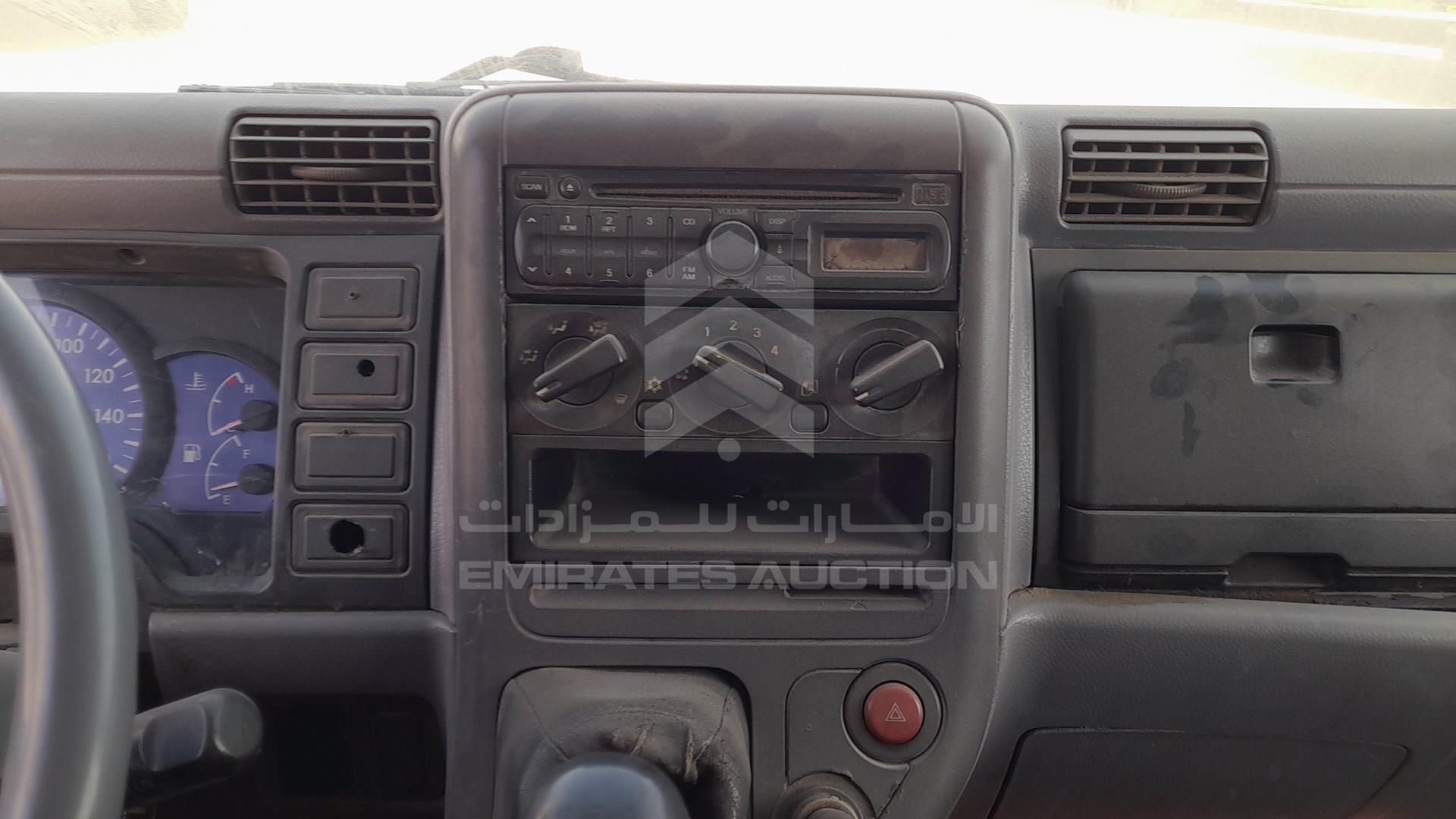 2005 MITSUBISHI CANTER VIN: JL7BFE1J35K011696