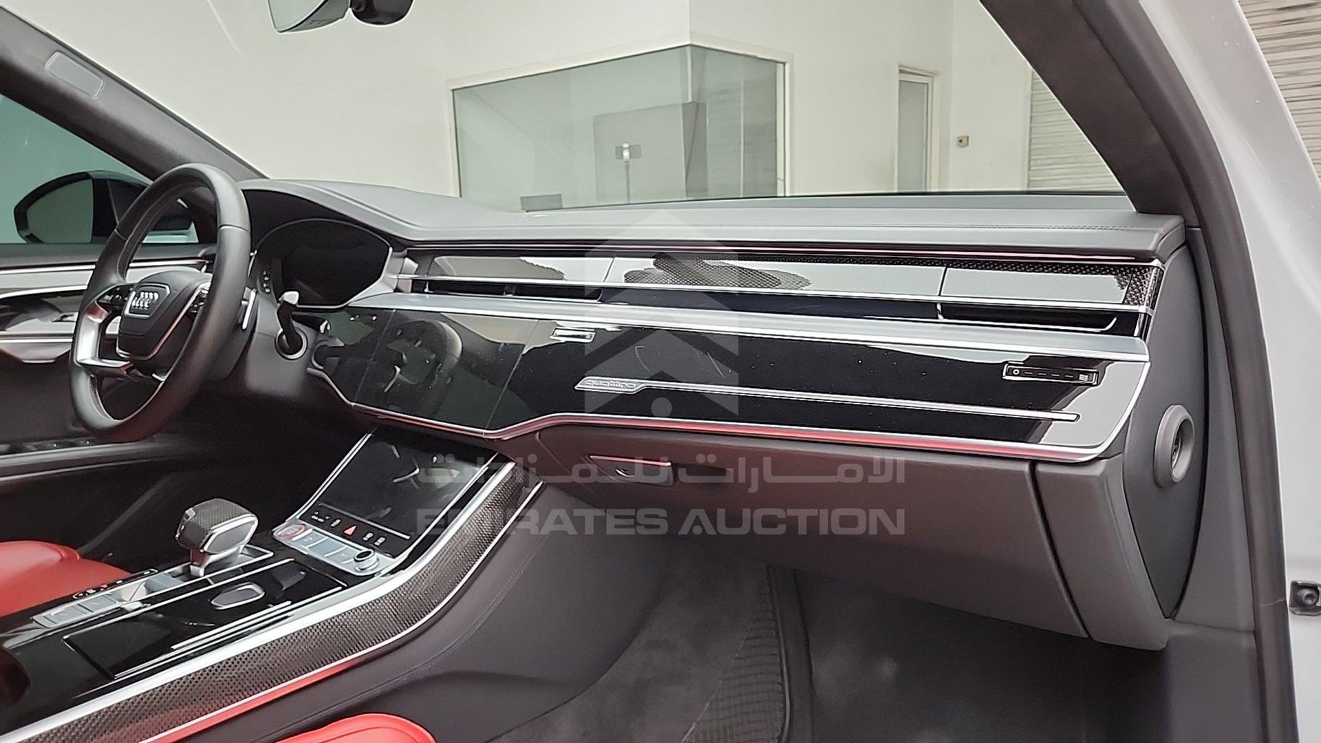 2020 AUDI S8 VIN: WAUZZZF85LN013510
