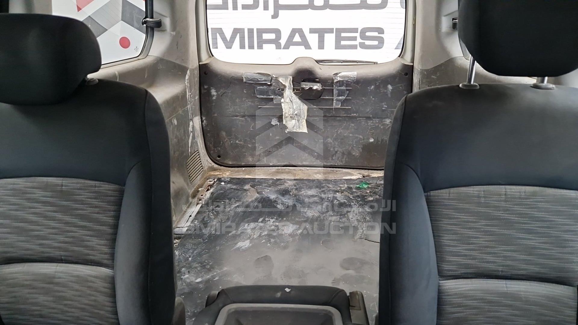 2016 HYUNDAI H1 VIN: KMJWA37RXGU775139