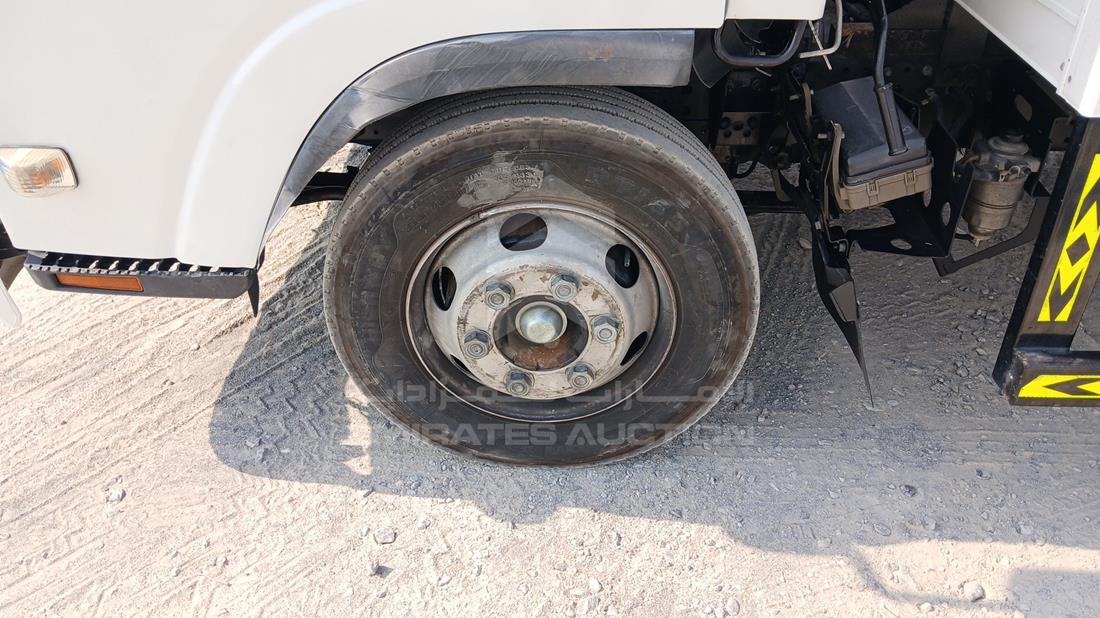 2025 Isuzu NPR — Front Left Tyre — Photo 40