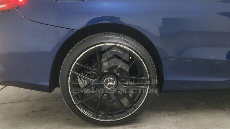 WDDWJ4JB4HF383700 Auction: EmiratesAuction Lot: 406062 WDDWJ4JB4HF383700 Mercedes C 300 2017 BLUE Photo 41