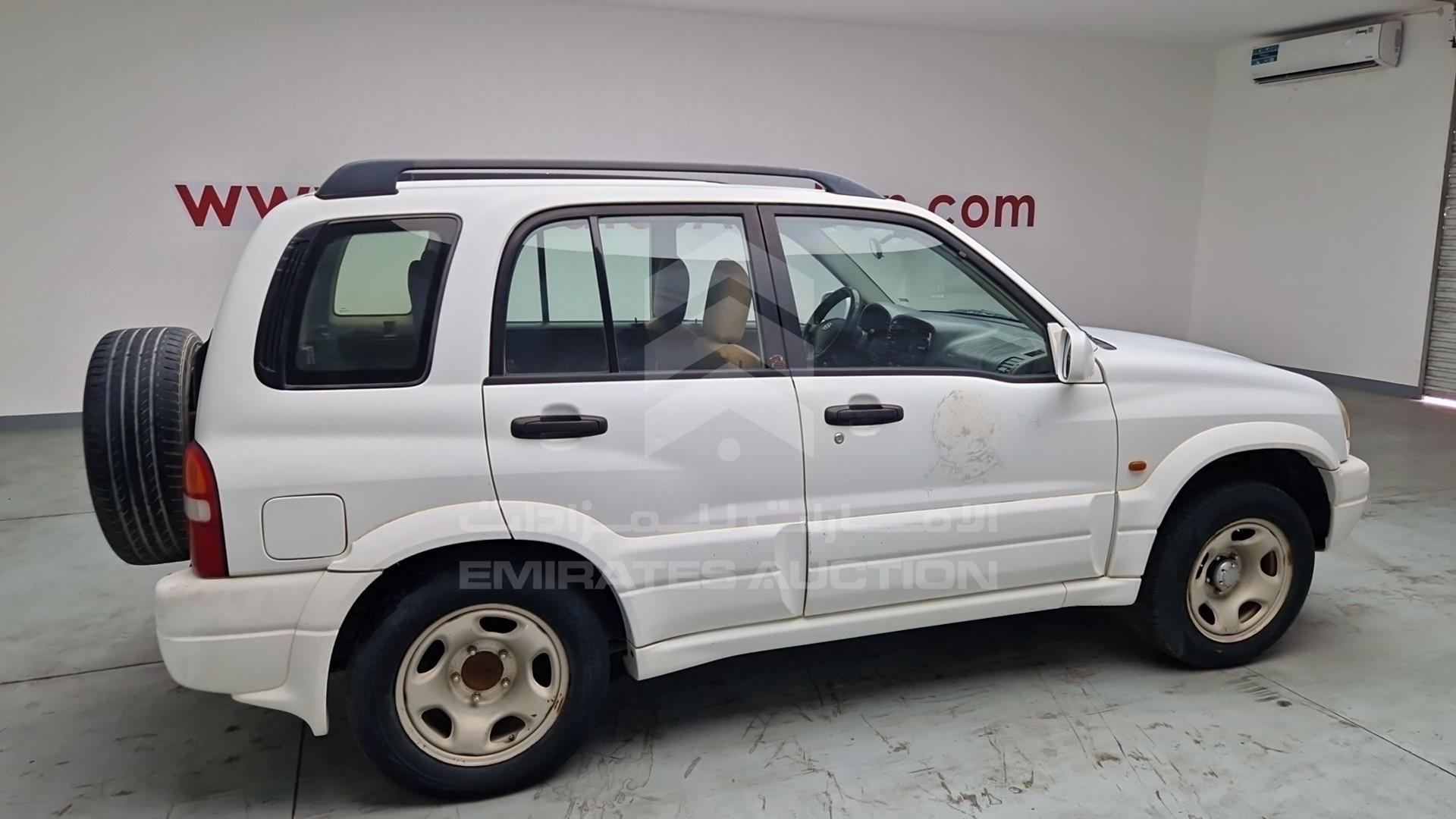2004 SUZUKI GRAND VITARA VIN: JS3TD62V844104927