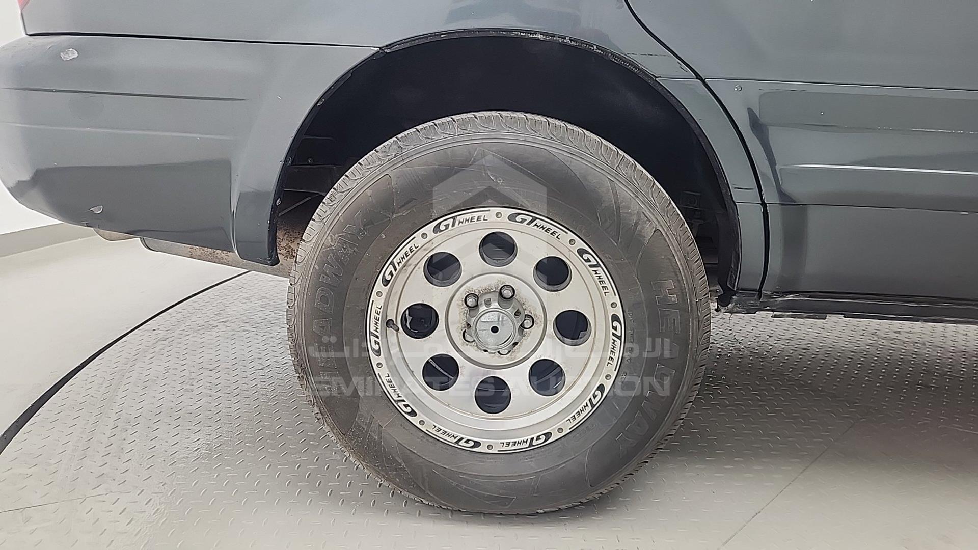 2004 HONDA MRV VIN: 2HKYF18524H700716
