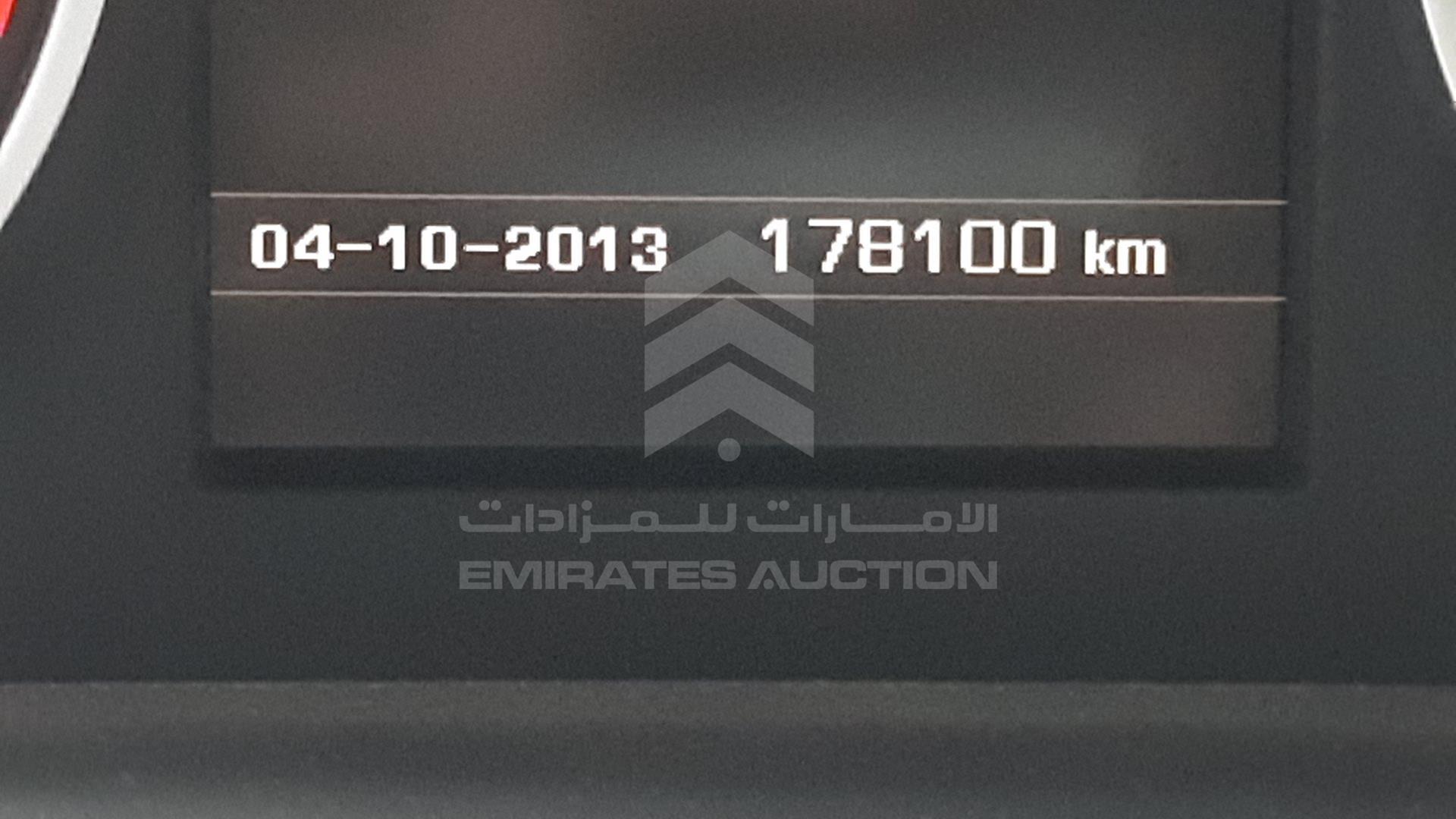 2016 LAND ROVER LR4 VIN: SALLAAAV6GA786250