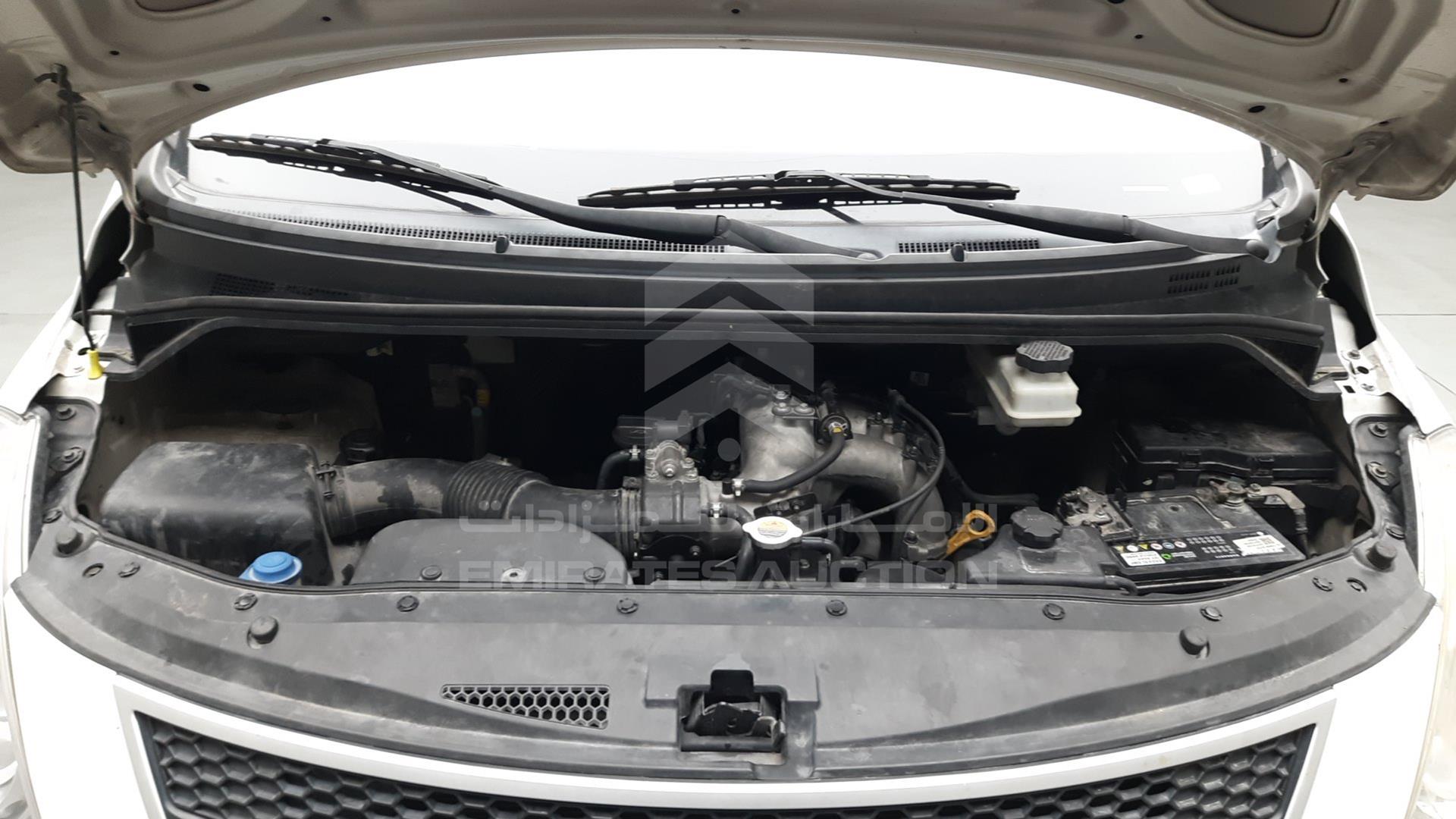 2016 HYUNDAI H1 VIN: KMHWG81R9GU756295