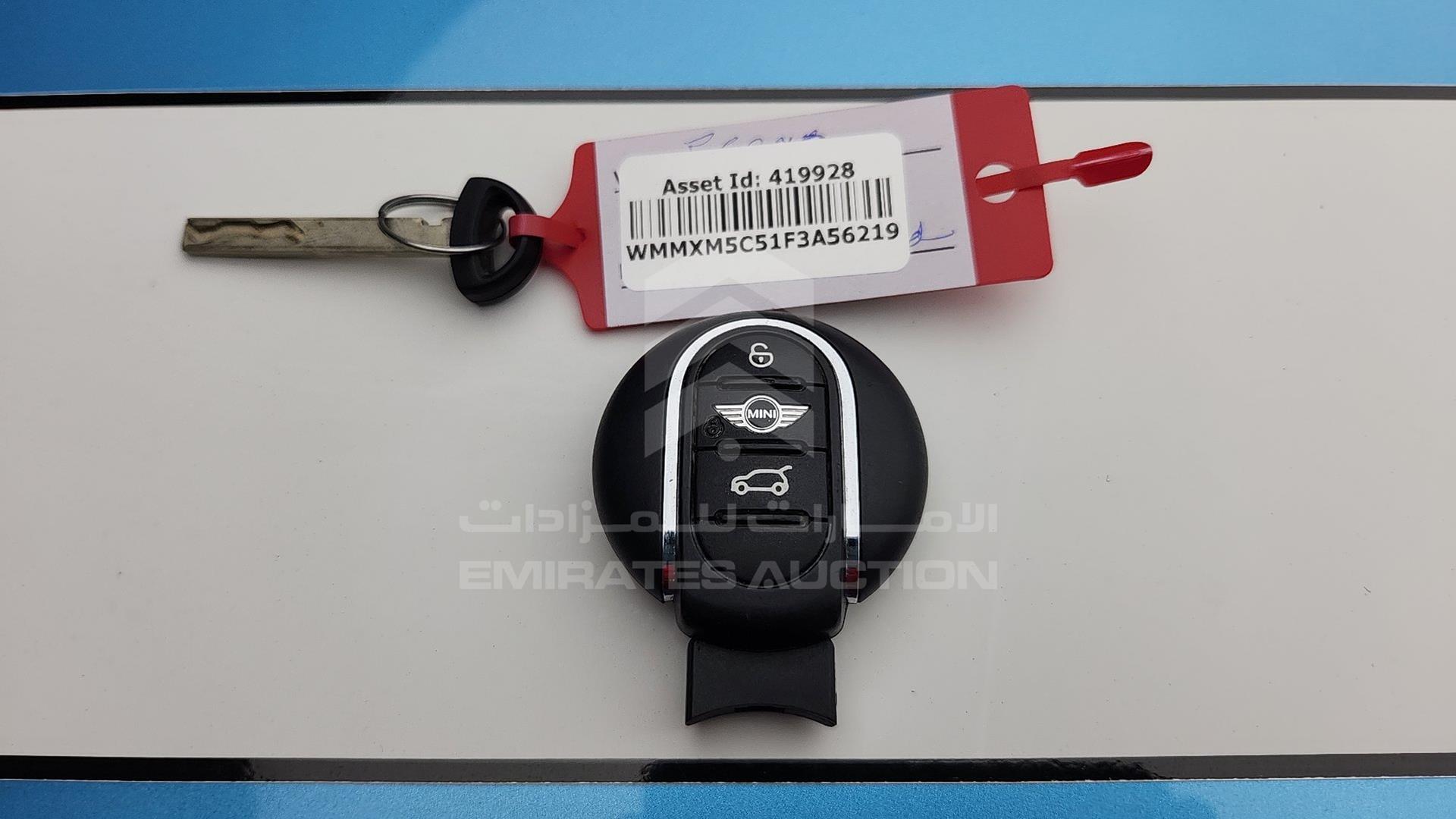 2015 MINI COOPER VIN: WMMXM5C51F3A56219