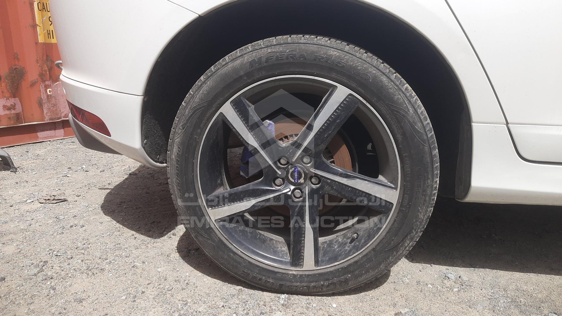 2014 VOLVO XC 60 VIN: YV140CDZ9E2602333