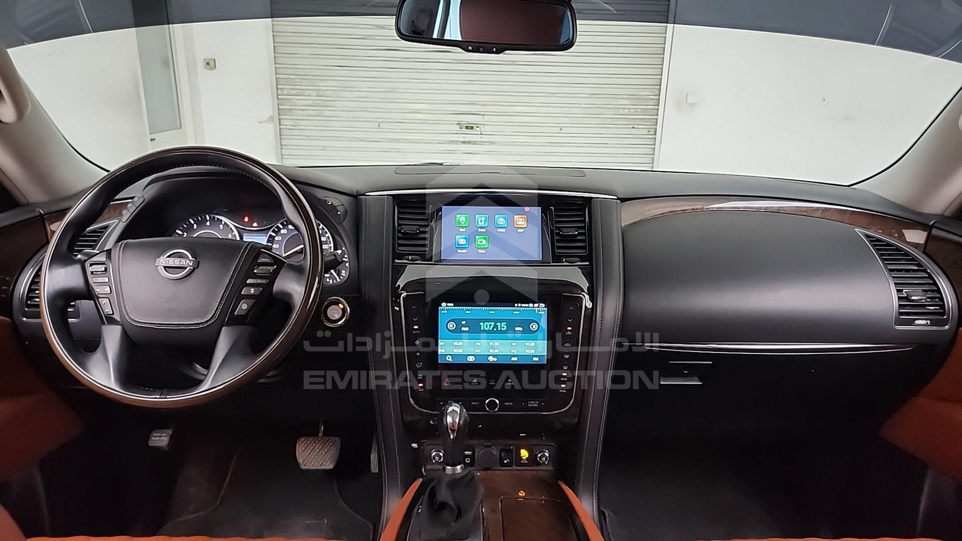 2011 INFINITI QX56 VIN: JNRAZ25Y0B9000342