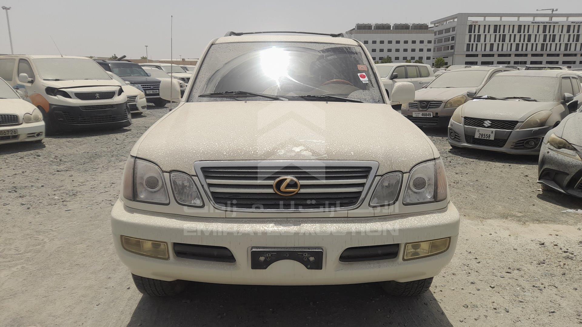 2000 LEXUS LX 470 VIN: JT6HT00W5Y0101679
