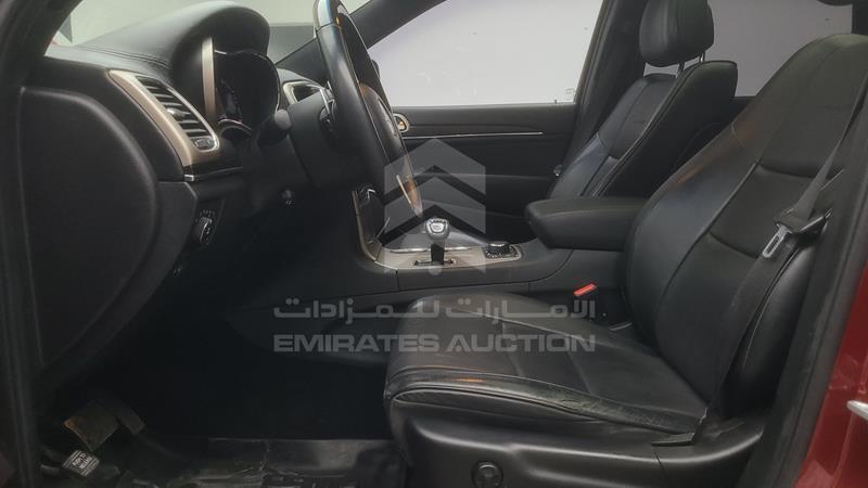 VIN: 1C4RJFJT0EC253275 Auction: EmiratesAuction Lot: 408759 VIN: 1C4RJFJT0EC253275 Jeep Grand Cherokee 2014 RED Photo 19