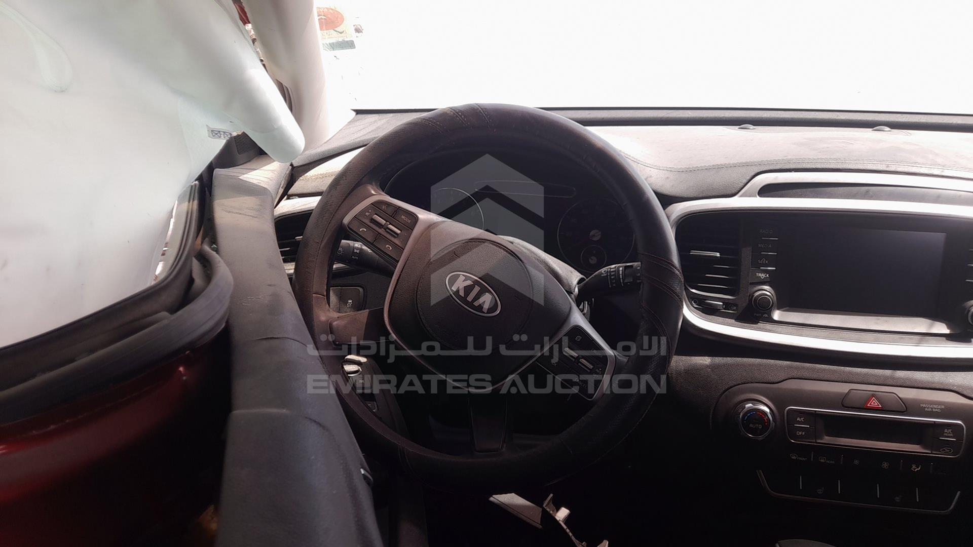 2019 KIA SORENTO VIN: 5XYPGDA54KG587151