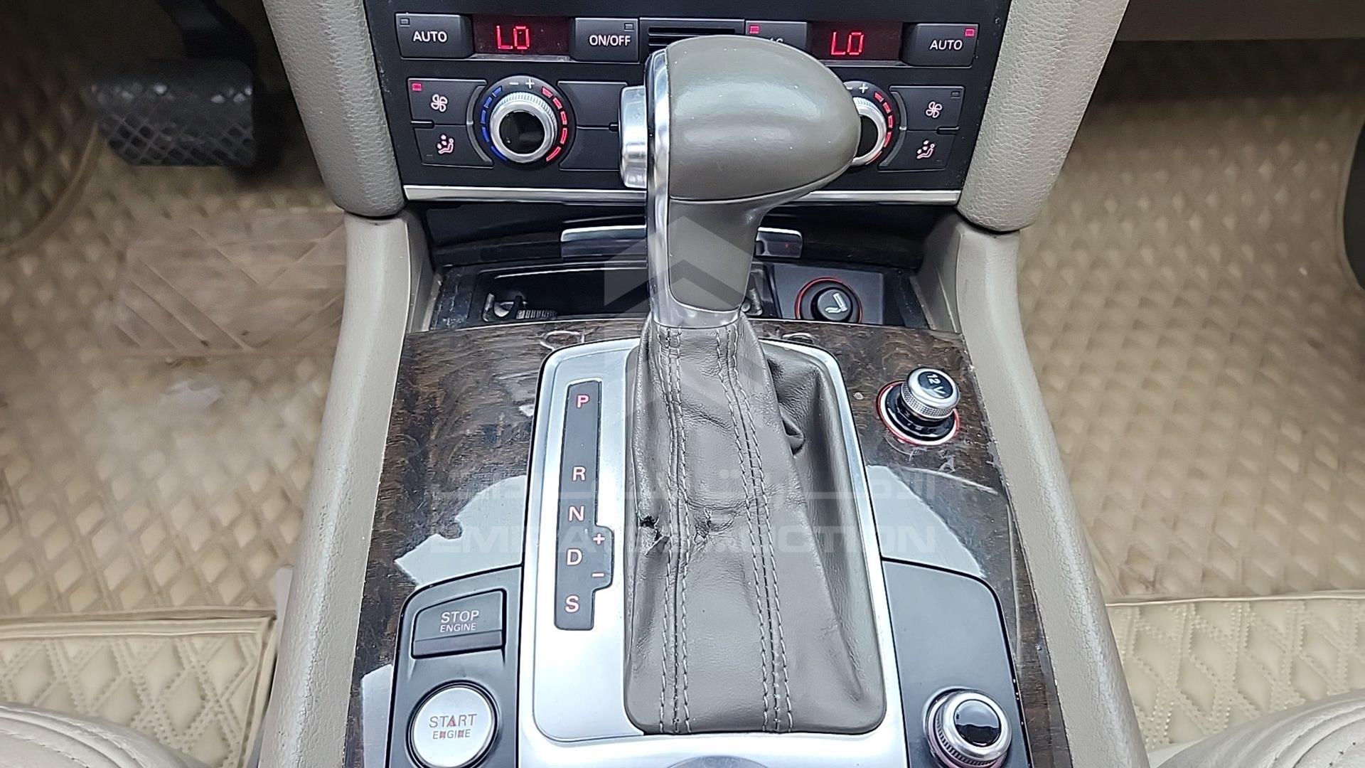 2012 AUDI Q7 VIN: WAUAGD4L2CD009451