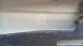 كيا كرنفال 2011 — رقم الشاسيه على الهيكل — صورة 2 — صورة مصغرة
