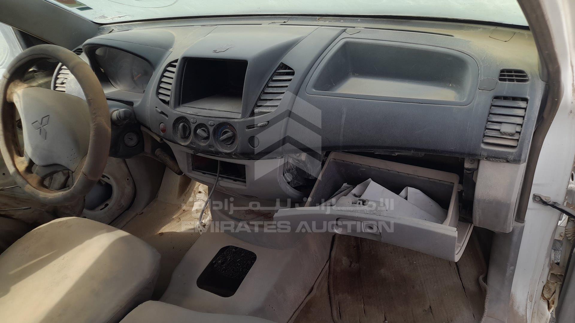 2008 MITSUBISHI L 200 VIN: MMBJNKA508D018854