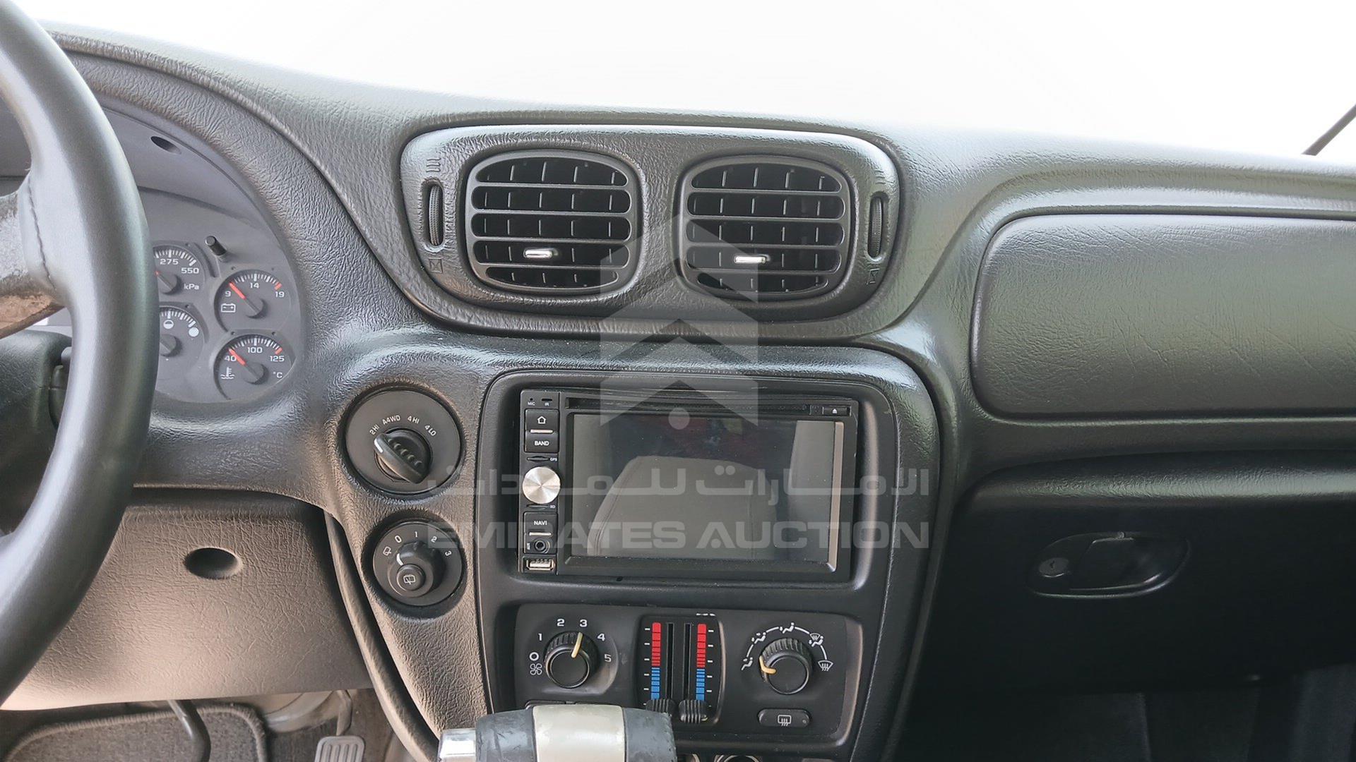 2005 CHEVROLET TRAILBLAZER VIN: 1GNDT13S252211179