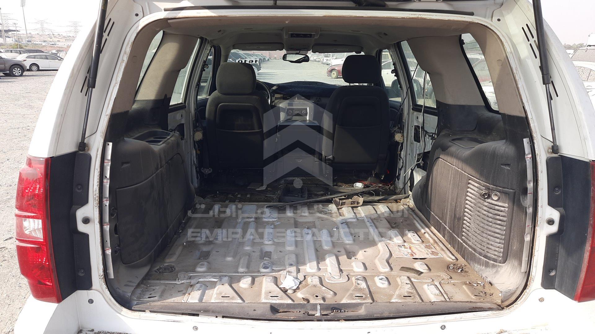 2008 CHEVROLET TAHOE VIN: 1GNFK13J88J124383