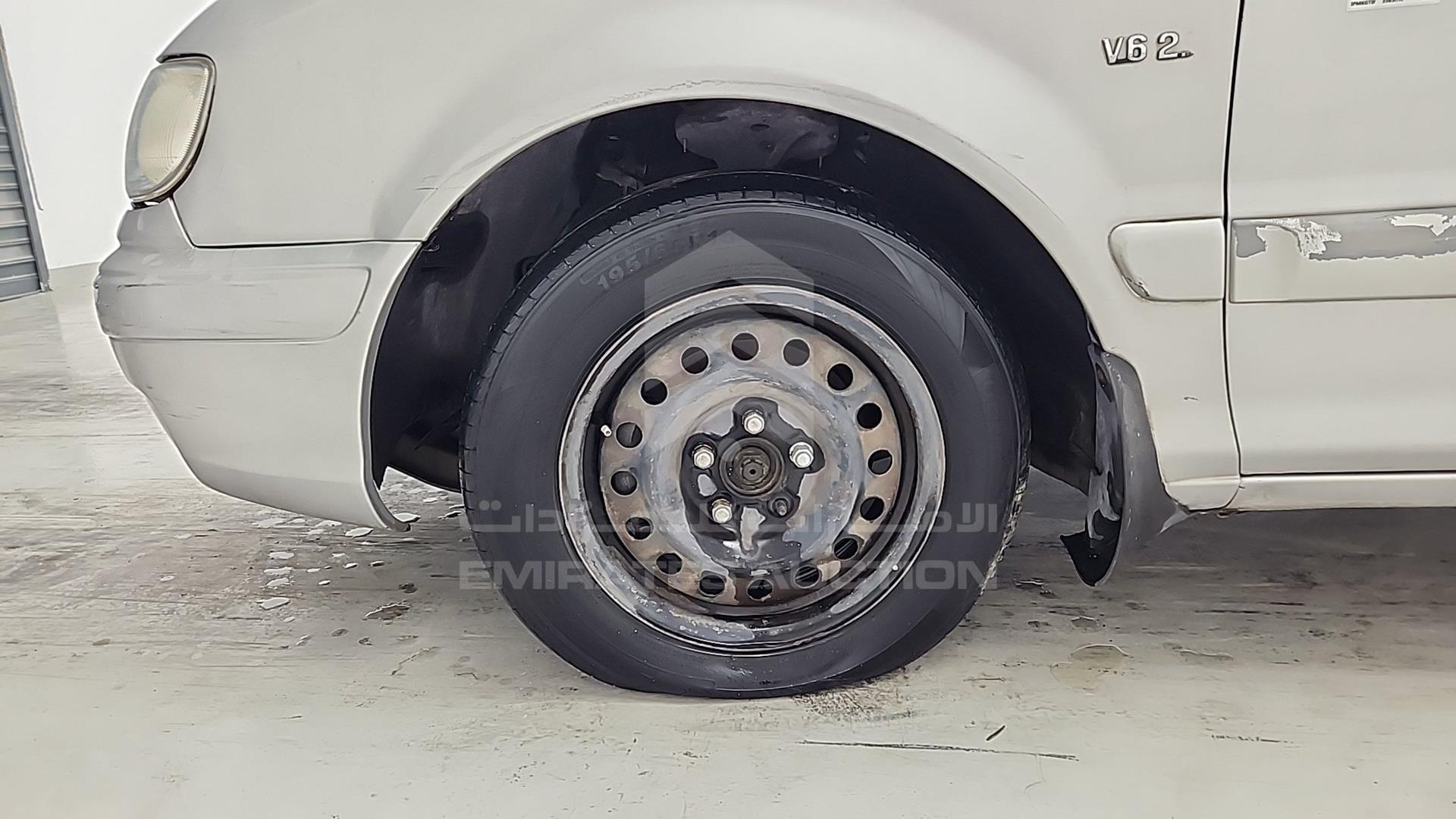2007 HYUNDAI TRAJET VIN: KMHMG81C07U303668