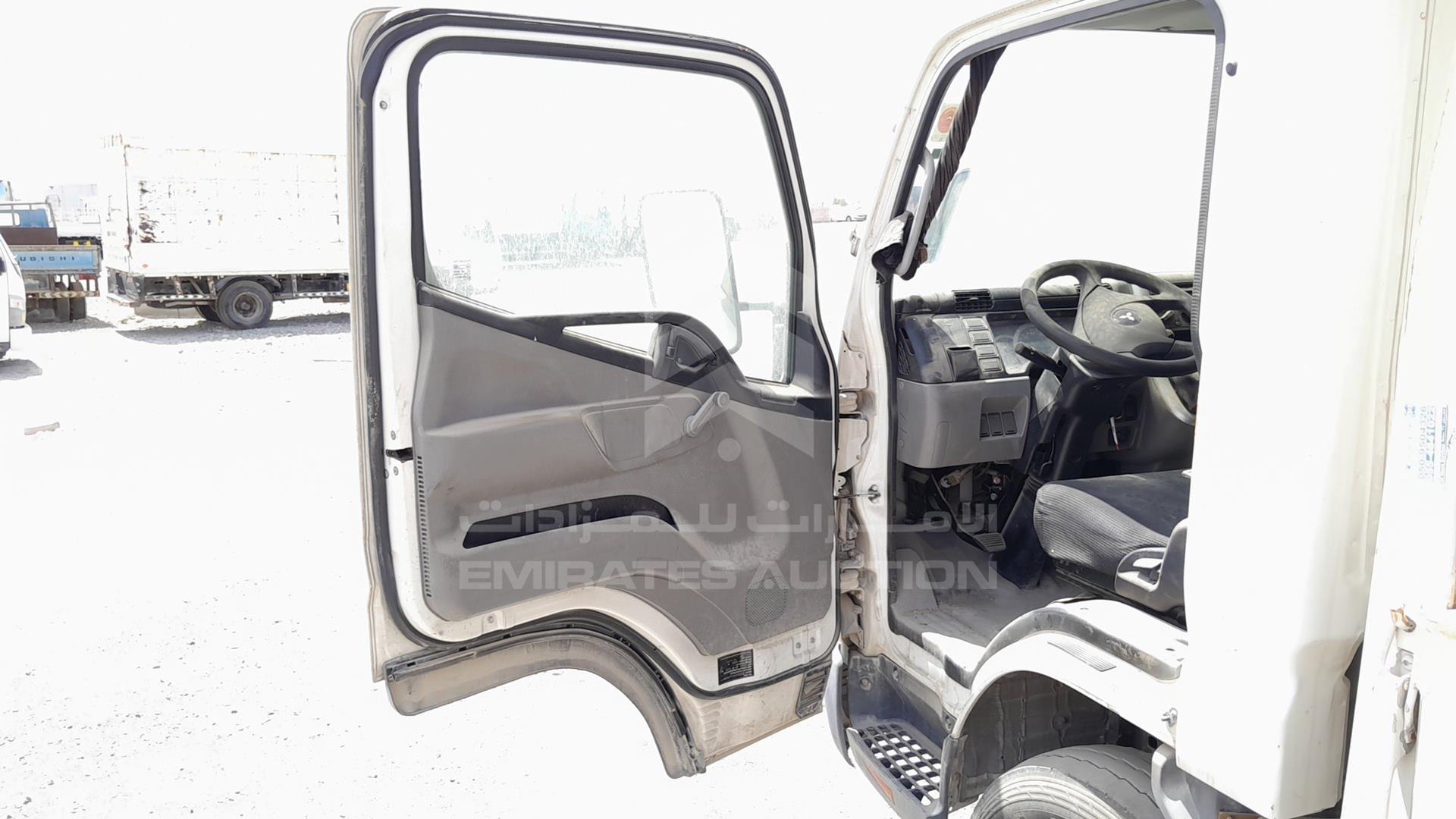 2017 MITSUBISHI CANTER VIN: JL6B6G6P4HK003320