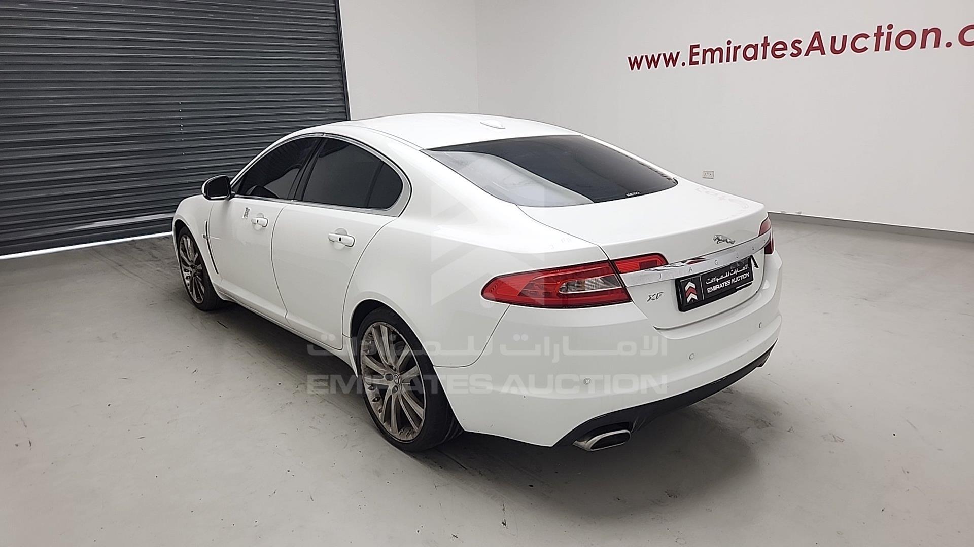 2011 JAGUAR XF VIN: SAJAA07DXBFR83989