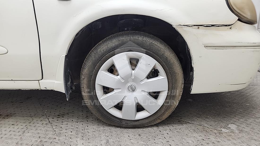 2004 Nissan Sunny — Front Right Tyre — Photo 39