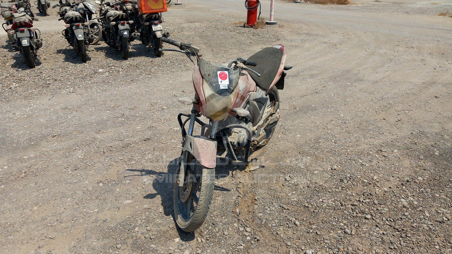 2015 HONDA UNICORN 160 VIN: ME4KC2035G8000615