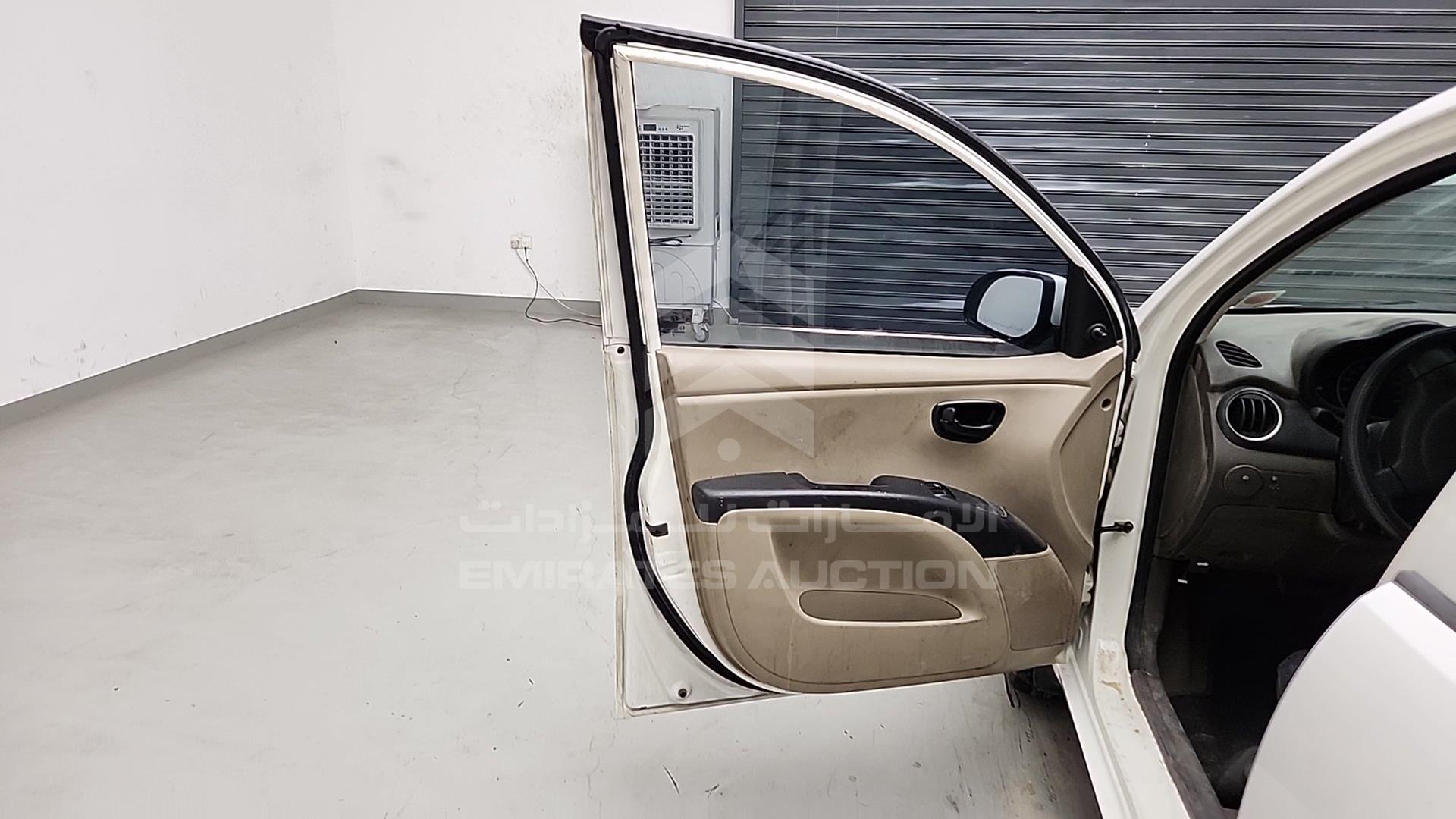 2015 HYUNDAI I10 VIN: MALAM51C9FM570463