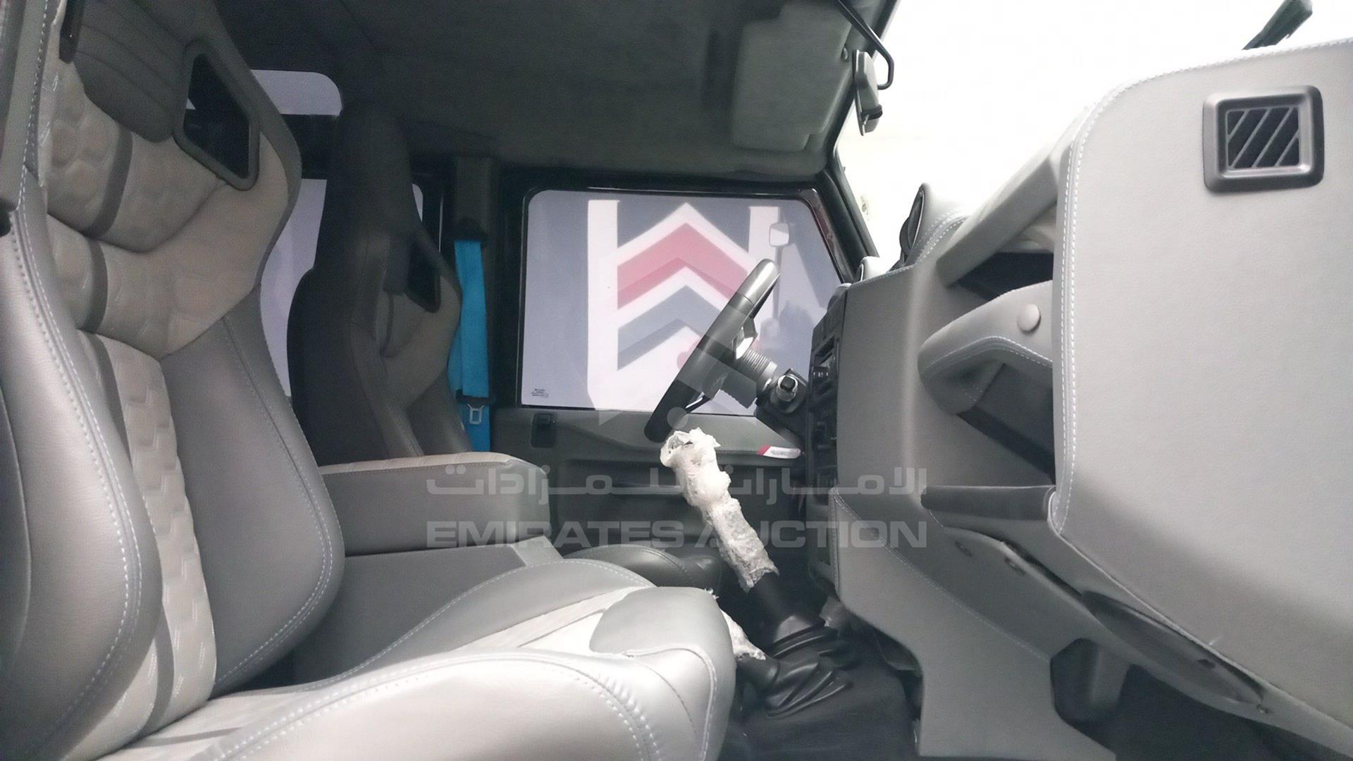 2013 LAND ROVER DEFENDER VIN: SALLDHMR8DA441729