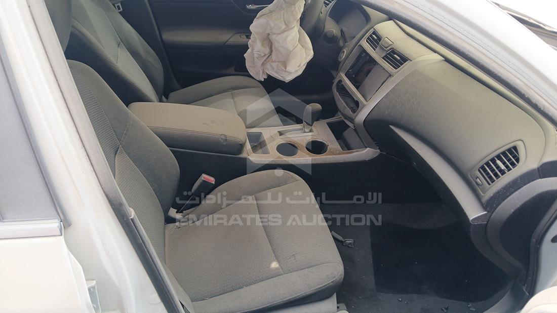 نيسان التيما 2015 — زاوية الراكب الأمامي للمقعد — صورة 22