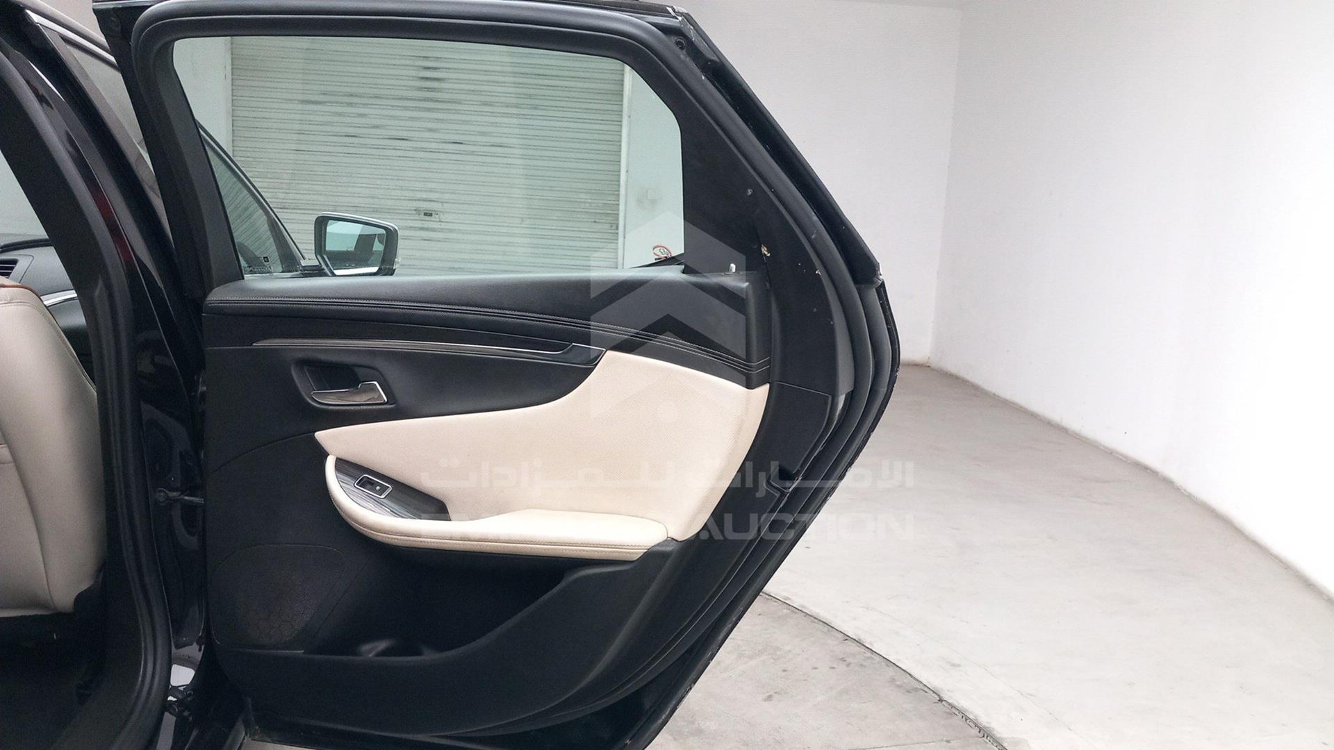2019 CHEVROLET IMPALA VIN: 2G1135S31K9105681