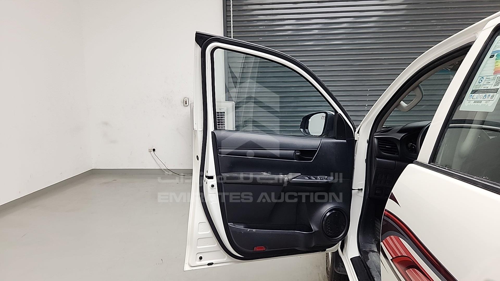 2023 TOYOTA HILUX VIN: MR0DB9CDXP5161713