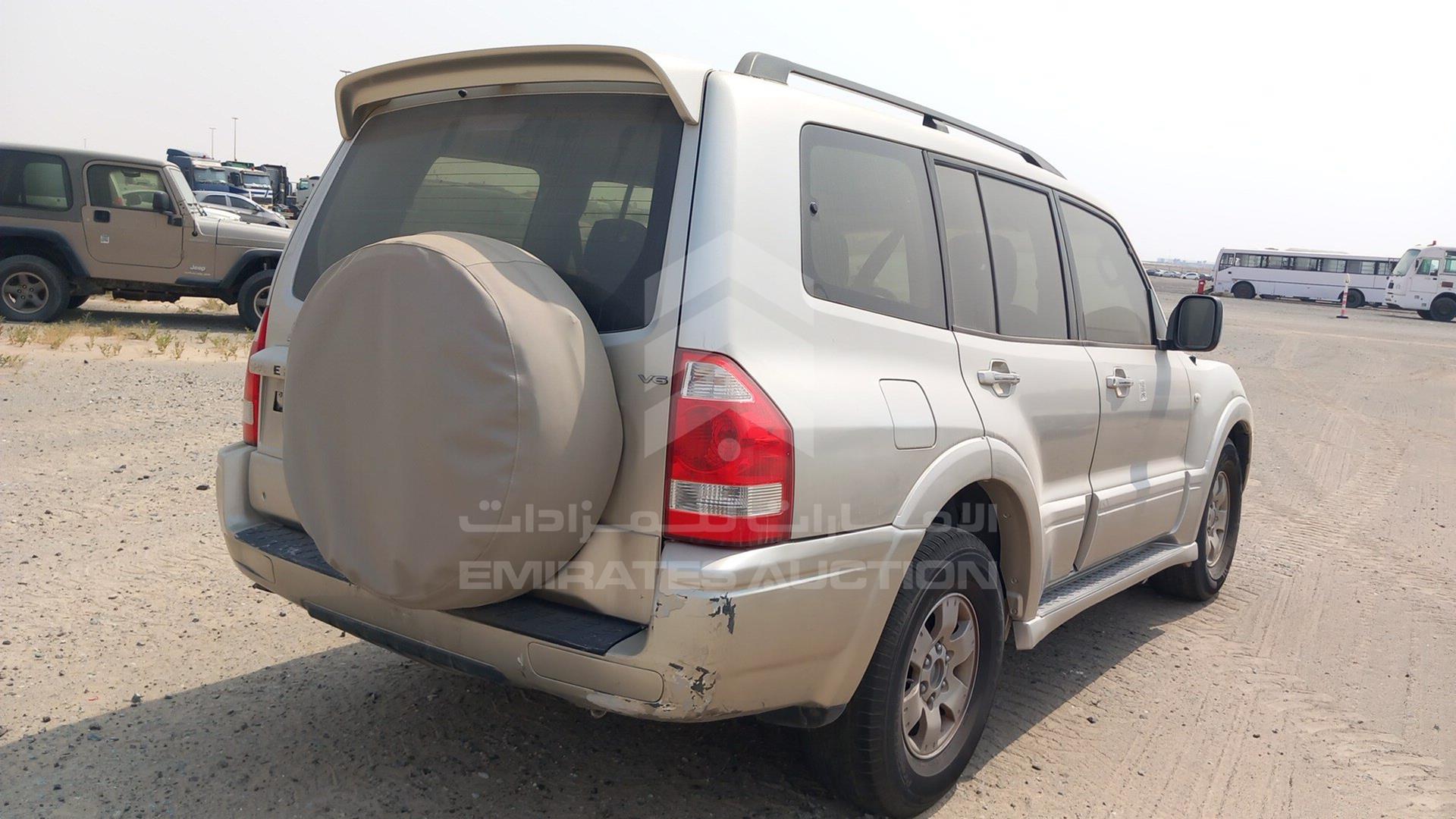 2006 MITSUBISHI PAJERO VIN: JMYLRV73W6J703225