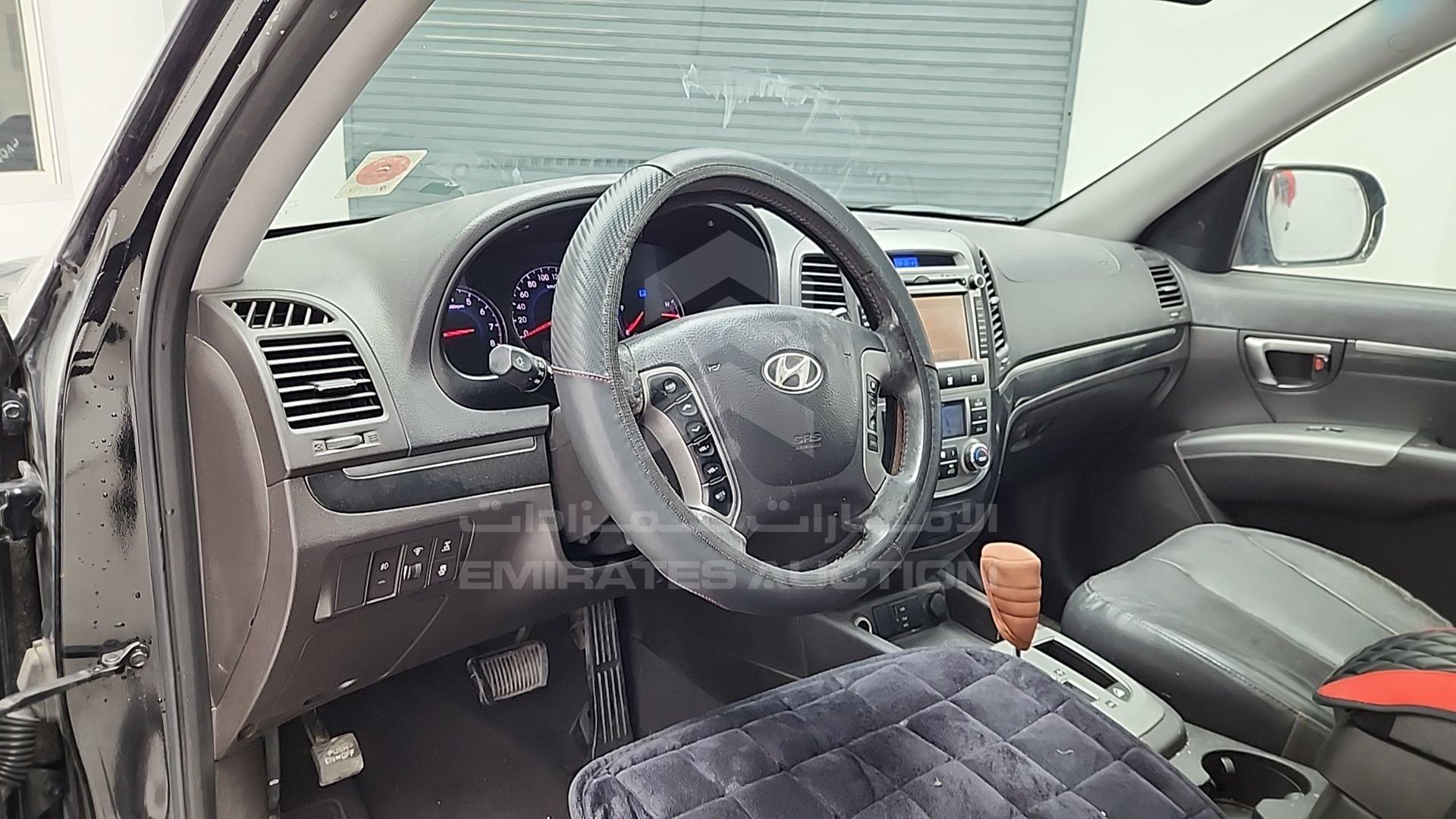 2012 HYUNDAI SANTA FE VIN: KMHSH81G8CU870180