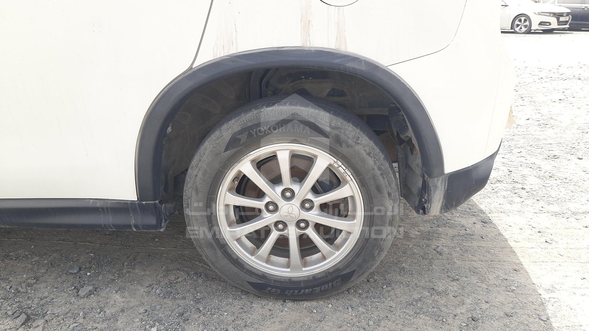 2017 MITSUBISHI ASX VIN: JE4LP21U5HZ703144