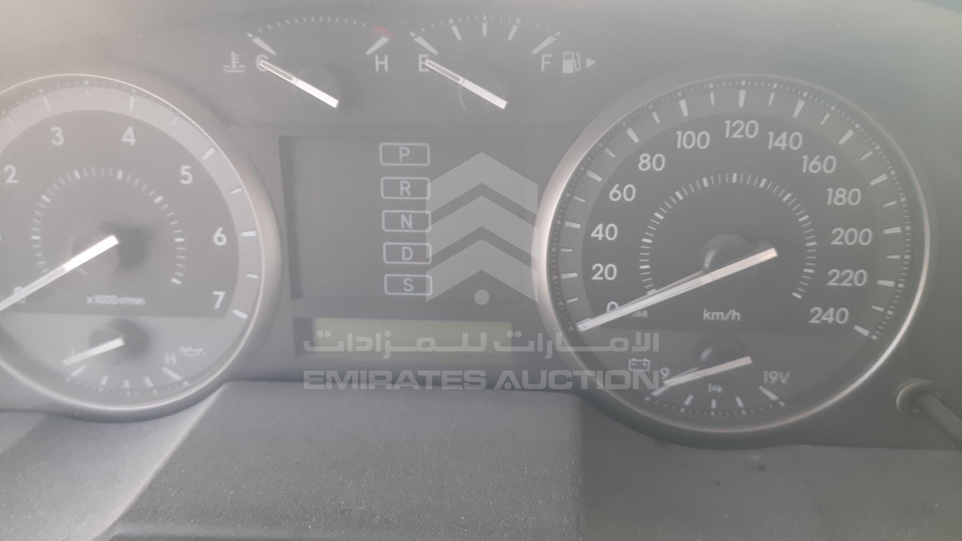 2011 TOYOTA LAND CRUISER VIN: JTMDU09J1B4033618