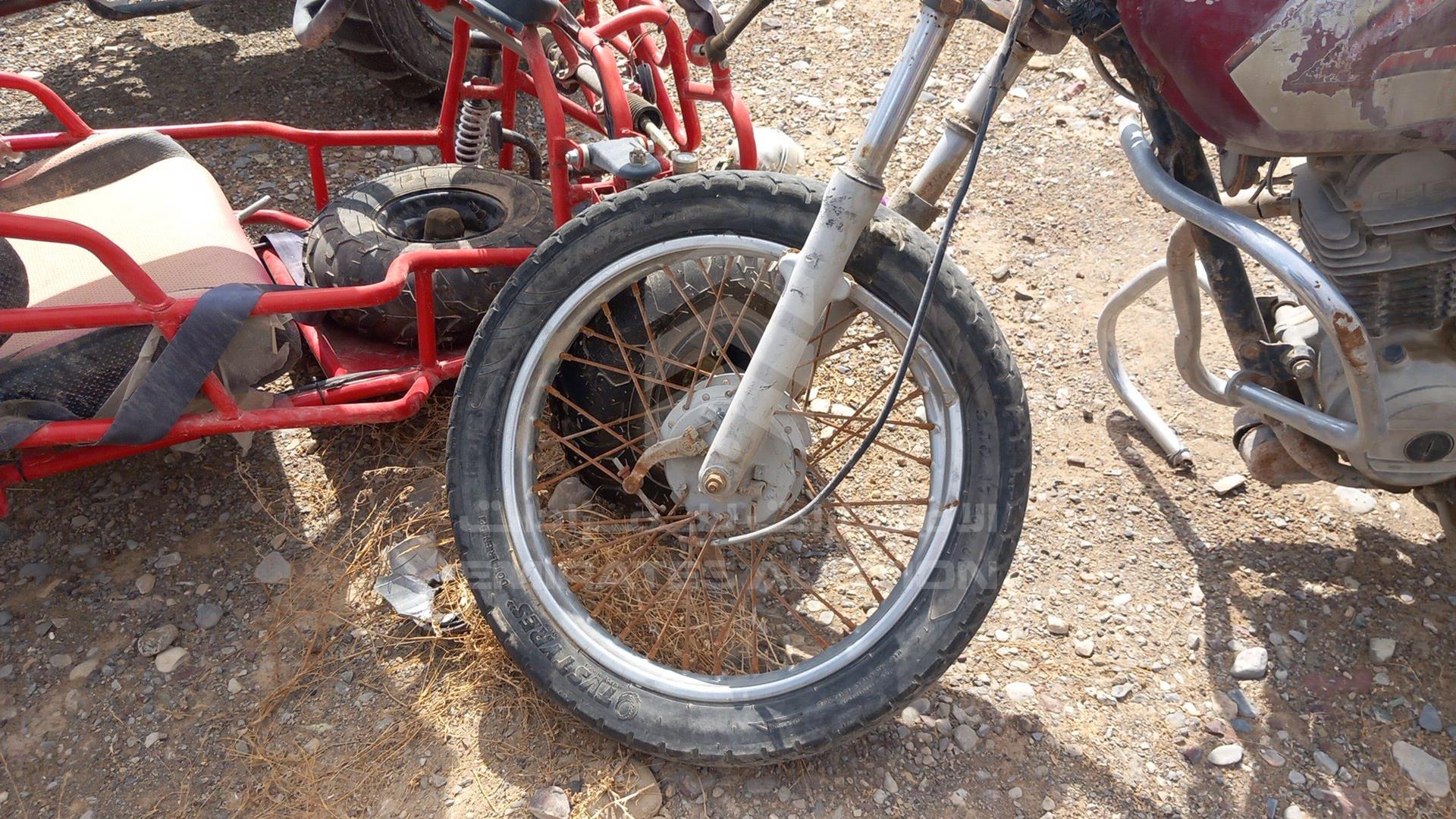 0 BAJAJ 100CT VIN: MD2DDDUZZRWE07236