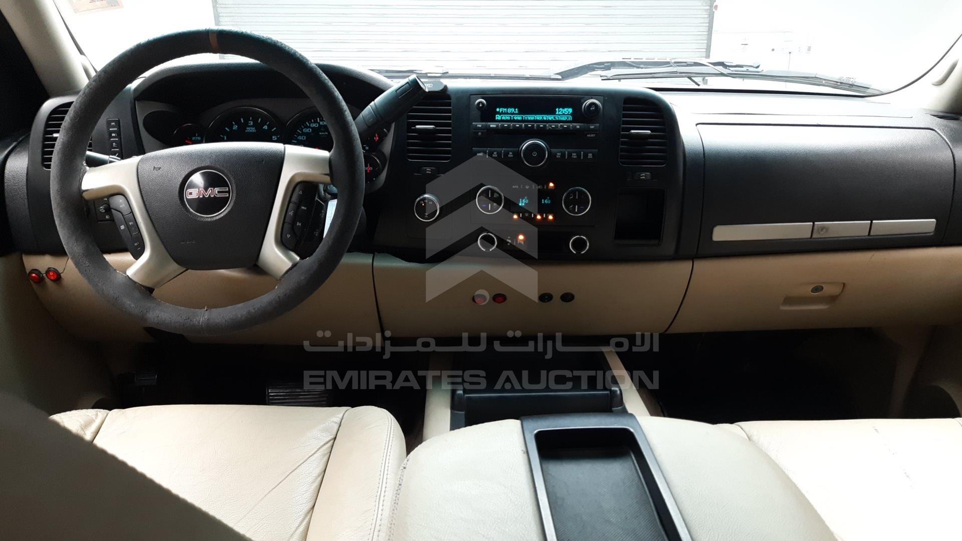 2008 GMC SIERRA VIN: 1GTHK23K28F149573
